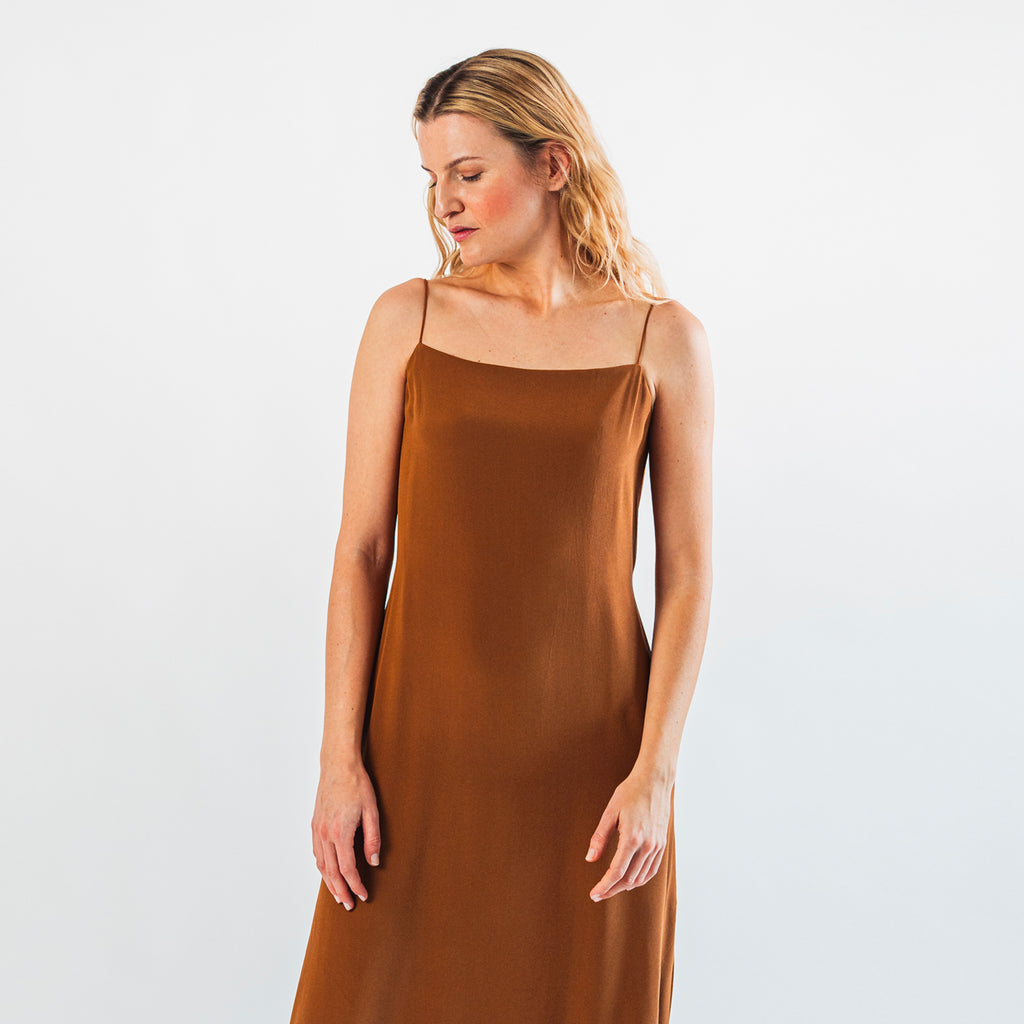 Šaty 083